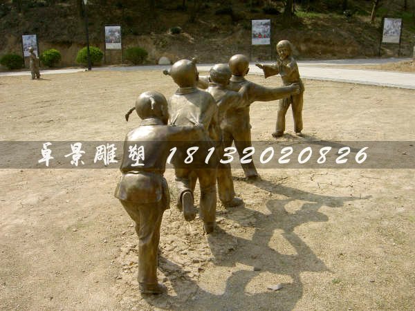 老鷹抓小雞雕塑,兒童游戲銅雕,廣場(chǎng)人物雕塑