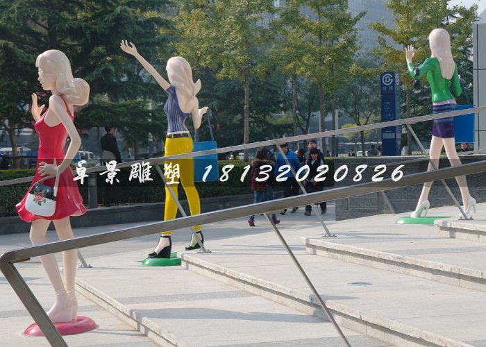 玻璃鋼步行街人物雕塑,動漫人物雕塑 (2)