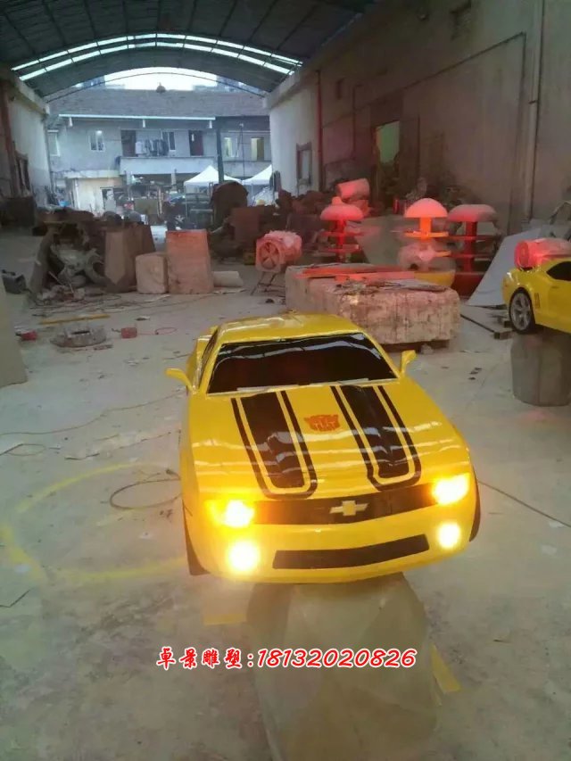 仿真汽車雕塑,廣場汽車玻璃鋼雕塑