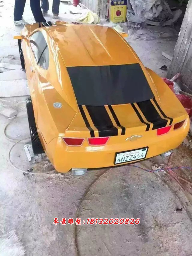 仿真汽車雕塑,廣場汽車玻璃鋼雕塑