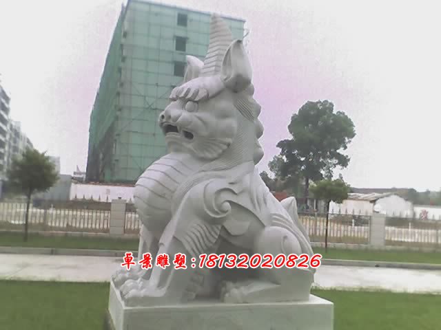 獨角獸石雕,法院獨角獸雕塑