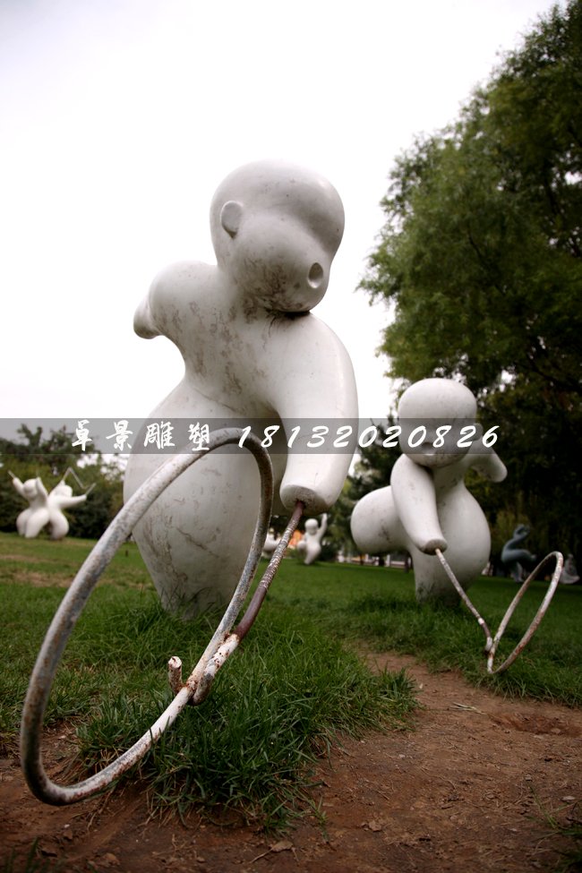 推鐵圈石雕,公園小品石雕 (1)