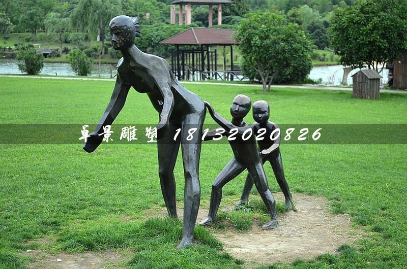 老鷹捉小雞銅雕,公園抽象人物雕塑