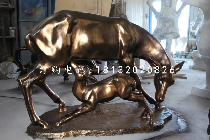 母子鹿雕塑,玻璃鋼仿銅動物雕塑