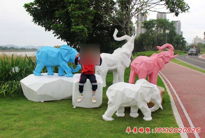 玻璃鋼粉紅小象雕塑,玻璃鋼抽象動物雕塑