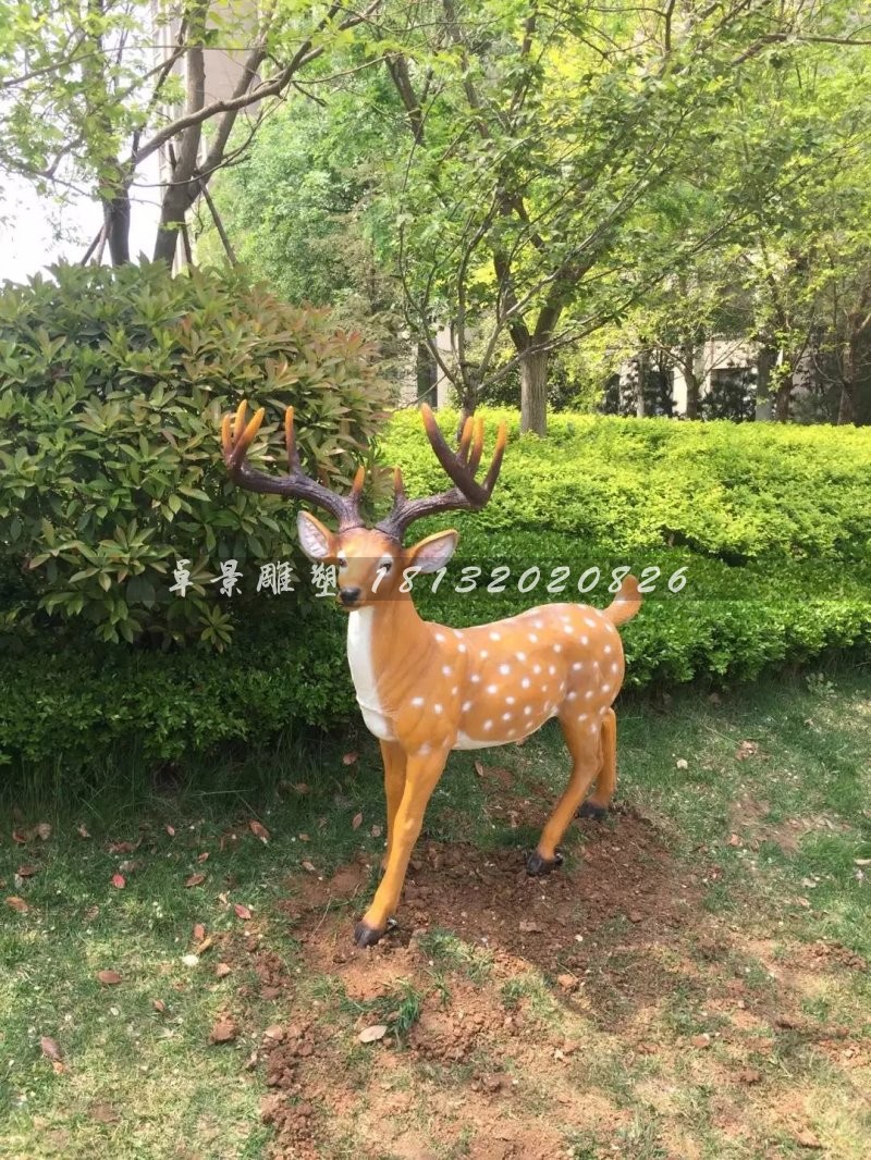 玻璃鋼梅花鹿雕塑,公園動物雕塑