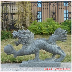 門(mén)前石雕龍